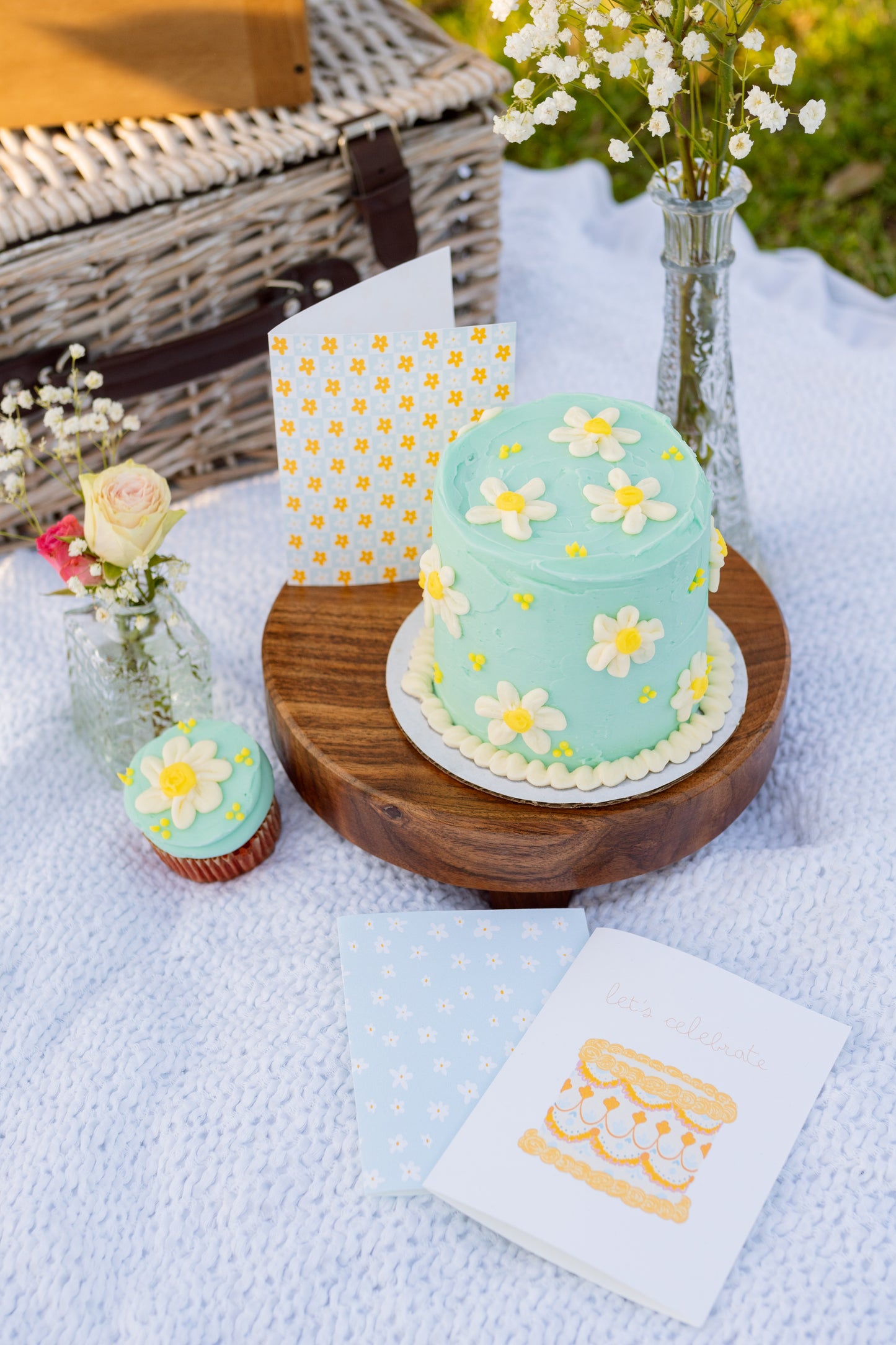 let's celebrate! yellow vintage cake greeting card